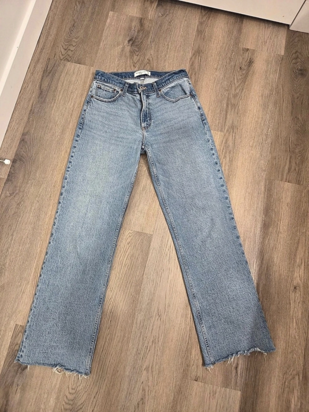 A&F Baggy Low Rise Jeans